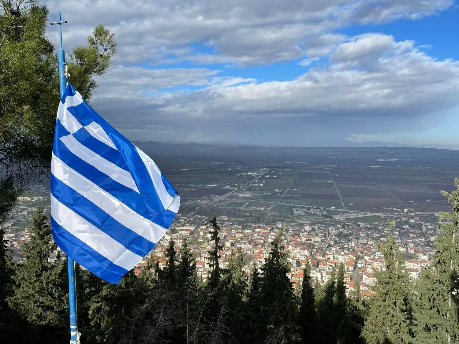 Διπλός εορτασμός στα Φάρσαλα για την Κοίμηση της Θεοτόκου και την απελευθέρωση της πόλης από τους Τούρκους
