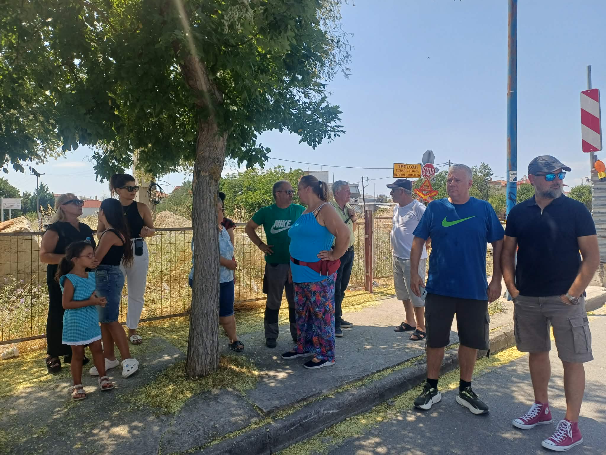Βόλου: Αγανάκτηση κατοίκων Αγίου Γεωργίου και Τούμπας για την κατάργηση της διέλευσης (ΦΩΤΟ)