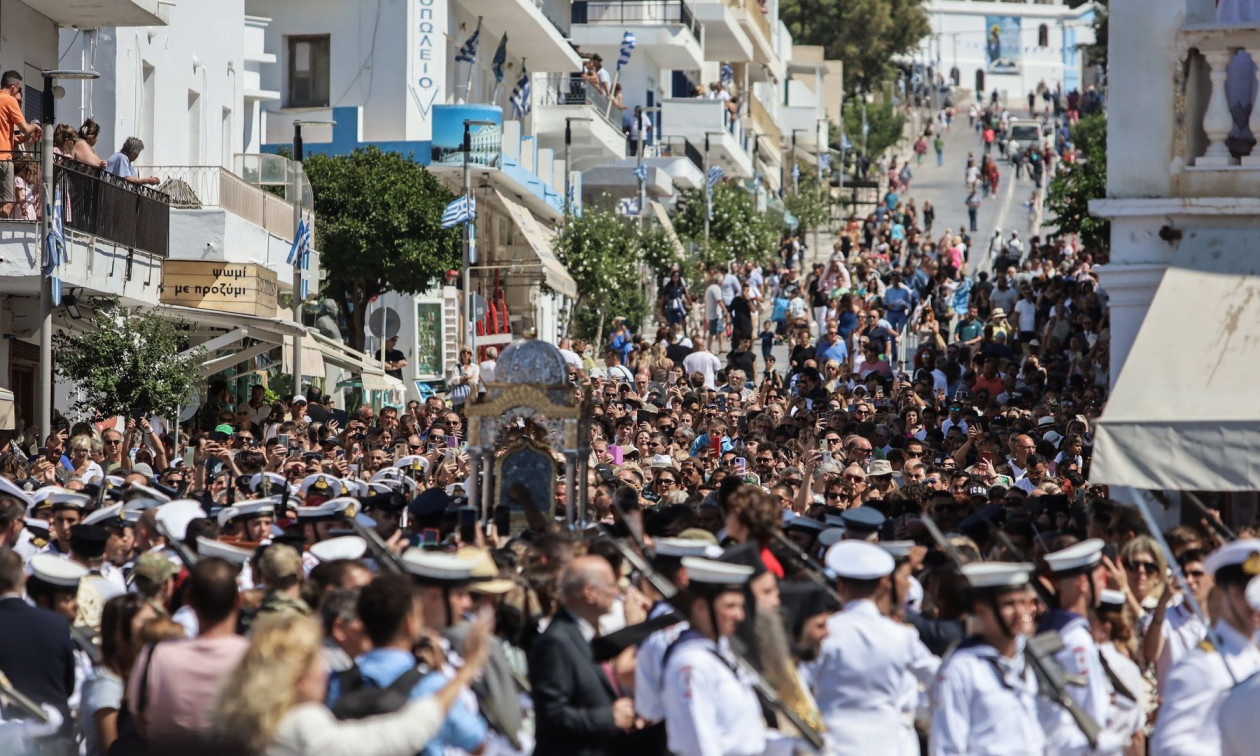 Δεκαπενταύγουστος στα νησιά: Τήνος, Πάτμος, Πάρος και Σίφνος στο επίκεντρο των εορτασμών
