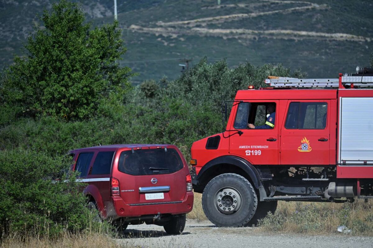 «Καμπάνα» από την Πυροσβεστική γιατί έκανε εργασίες με τον καταστροφέα στη Λάρισα