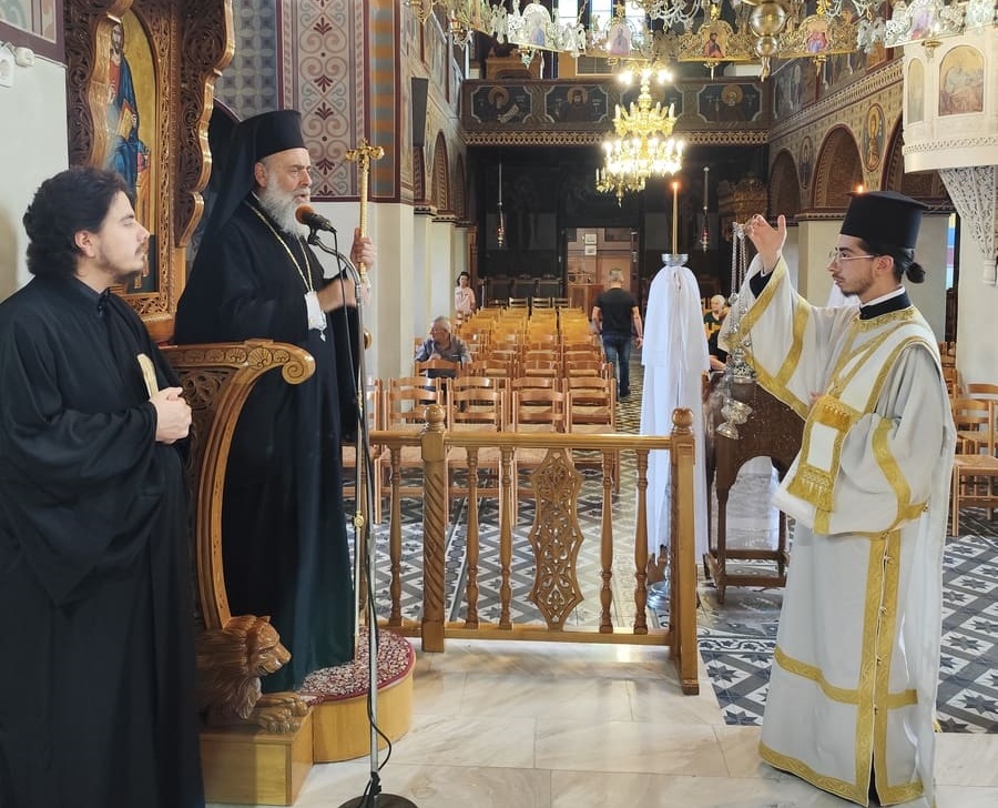 Ι,Μ. Θεσσαλιώτιδος: Η Παναγία, η Μητέρα μας και η πρεσβεία της για τη σωτηρία του ανθρώπου Ι,Μ. Θεσσαλιώτιδος: Η Παναγία, η Μητέρα μας και η πρεσβεία της για τη σωτηρία του ανθρώπου