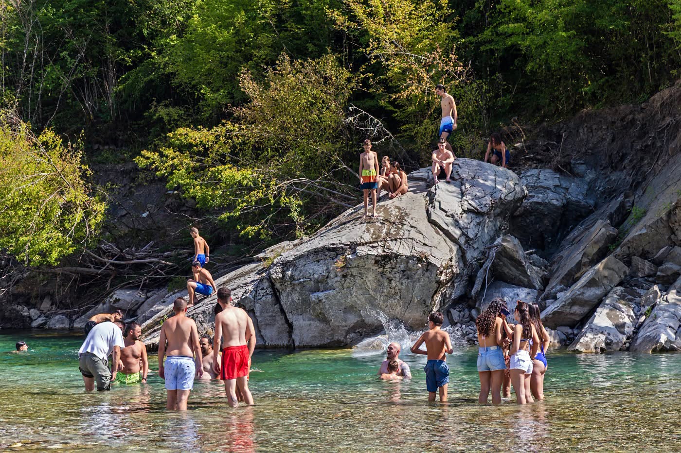 Δείτε εικόνες από το χθεσινό River Party στον Αχελώο («Ασπροπόταμο»), στην «παραλία» Μεσοχώρας Τρικάλων (ΦΩΤΟ) Δείτε εικόνες από το χθεσινό River Party στον Αχελώο («Ασπροπόταμο»), στην «παραλία» Μεσοχώρας Τρικάλων (ΦΩΤΟ)