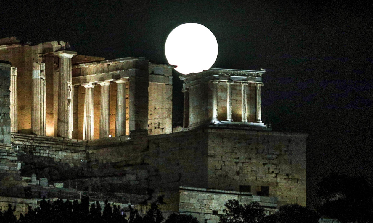 ΕΛΛΑΔΑ - Πανσέληνος Αυγούστου: Πλησιάζει η μέρα για το λαμπρότερο φεγγάρι του έτους