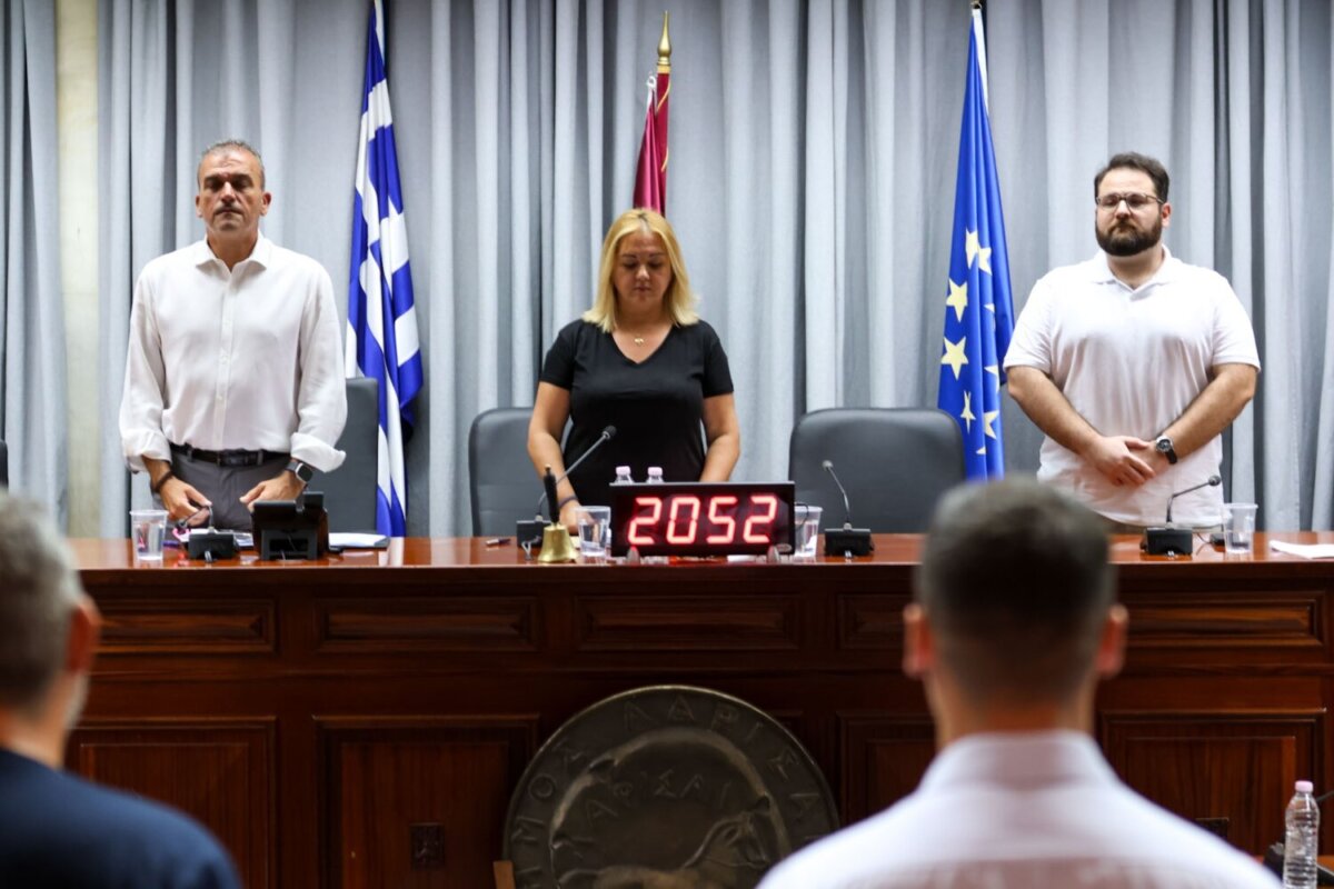 Tη μνήμη του Θανάση Μητσιού τίμησε απόψε το δημοτικό συμβούλιο Λάρισας (video)