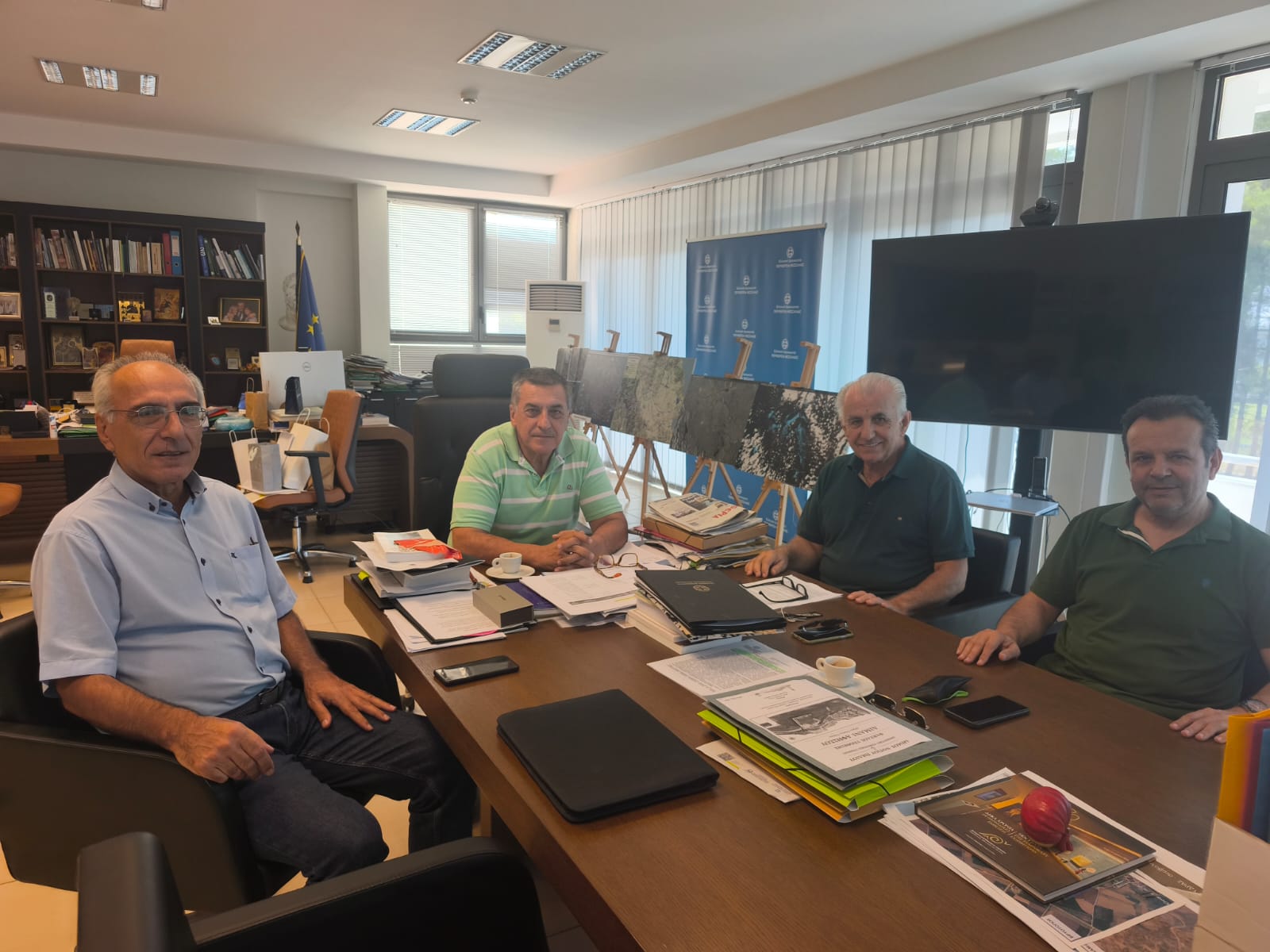 Συνάντηση σε καλό κλίμα Δημήτρη Κουρέτα- Χρήστου Λάππα Συνάντηση σε καλό κλίμα Δημήτρη Κουρέτα- Χρήστου Λάππα