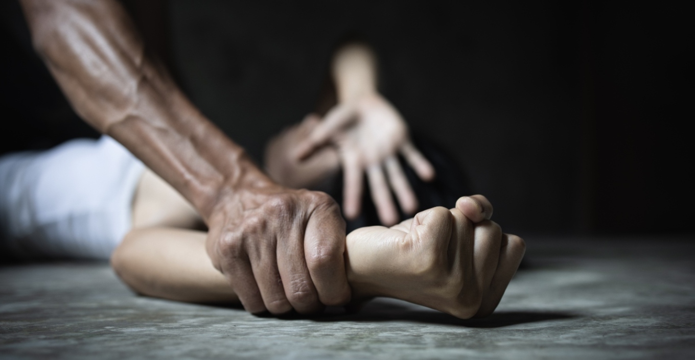 Συνελήφθη ο βοσκός που κατηγορείται για βιασμό 22χρονης σε παραλία της Χαλκιδικής, εντοπίστηκε 4 χρόνια μετά στο Μαυροβούνιο