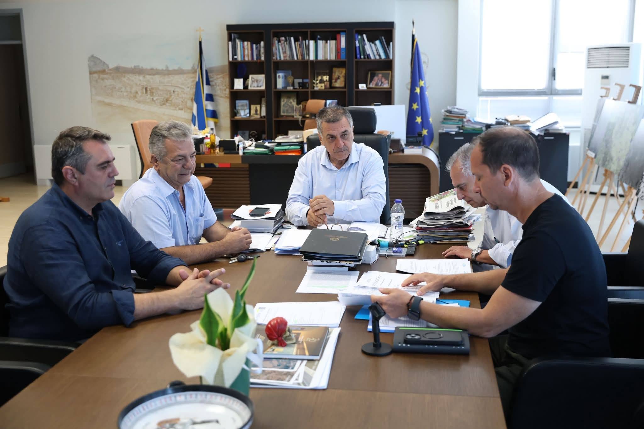 Υπογράφηκε από Περιφερειάρχη η σύμβαση για κατασκευή του εναλλακτικού αγωγού τροφοδοσίας τοου Συνδέσμου Ύδρευσης Καρδίτσας