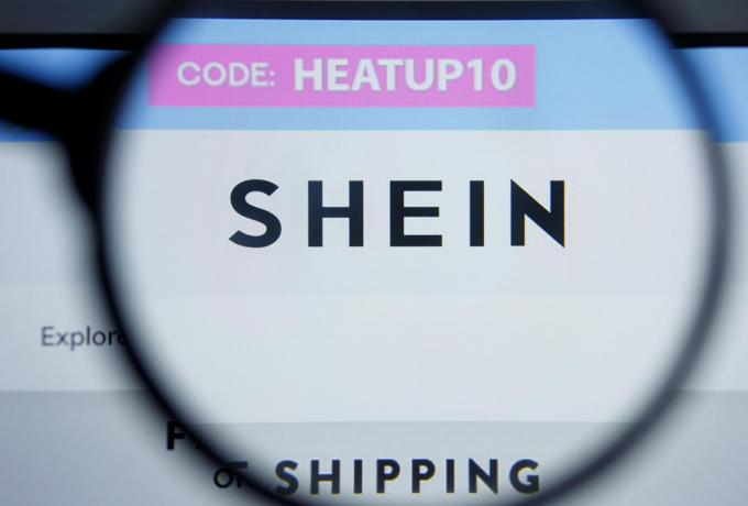 Shein: Τέλος εποχής για τα ρούχα των 5 δολαρίων; Το «3ευρω χαράτσι» έφερε ζημίες 99 εκατομμυρίων! Shein: Τέλος εποχής για τα ρούχα των 5 δολαρίων; Το «3ευρω χαράτσι» έφερε ζημίες 99 εκατομμυρίων!