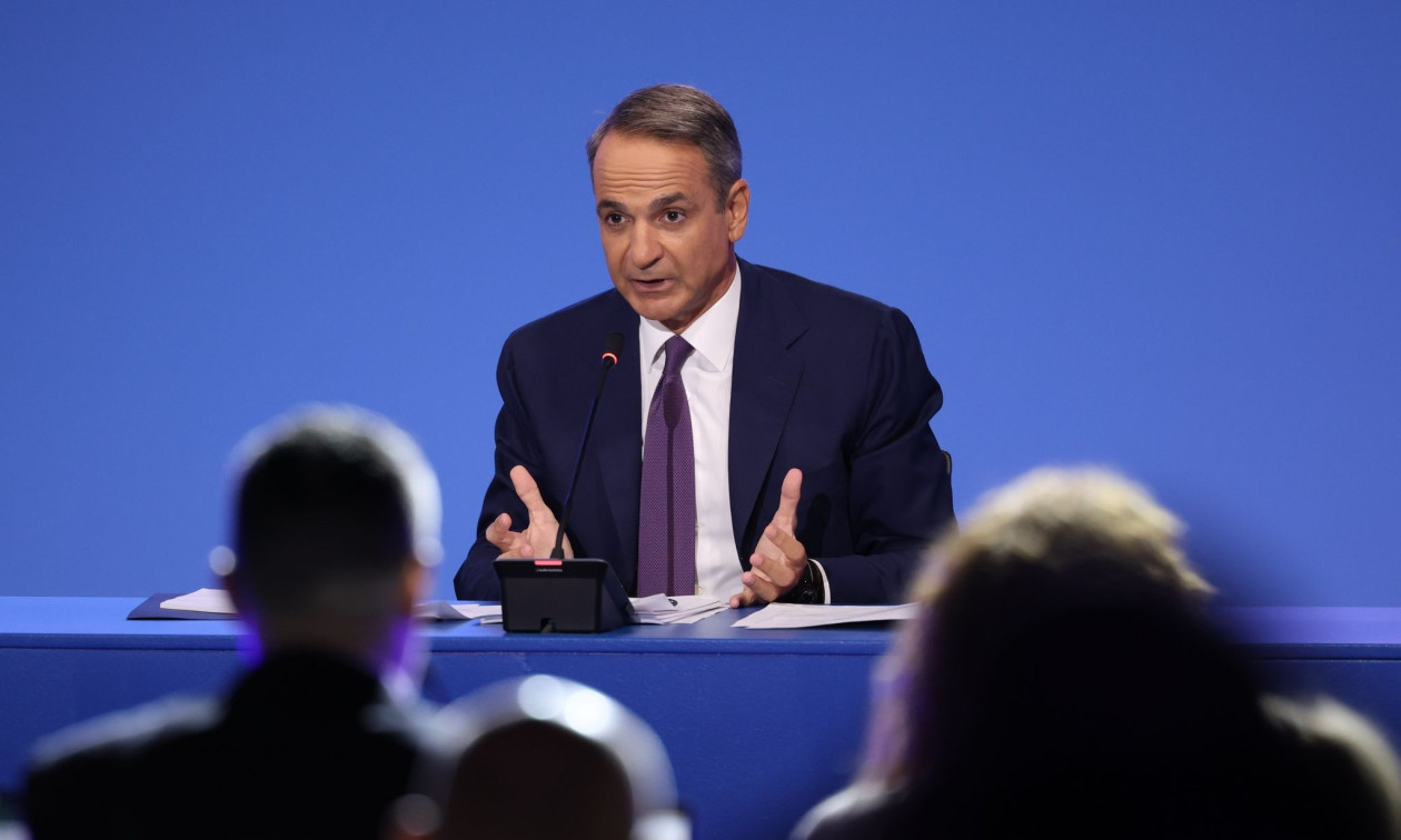 Μητσοτάκης: Η Ελλάδα δεν ζητάει την άδεια κανενός για το πώς θα εξοπλίζεται - Οι εκλογές θα γίνουν άνοιξη του 2027 -live