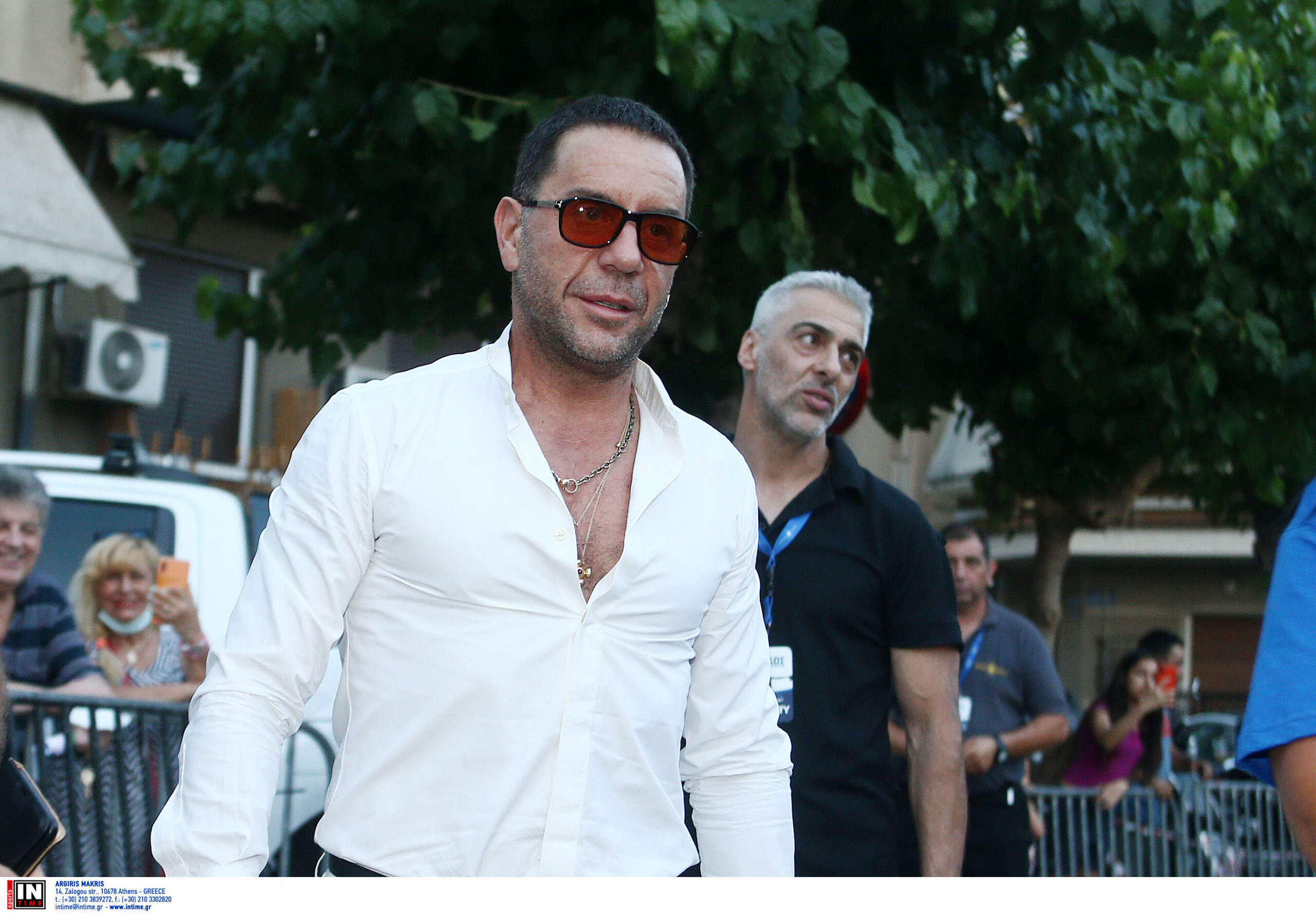 Σε «λαϊκή αγρυπνία» από το απόγευμα της Κυριακής η σορός του Γιώργου Μαζωνάκη