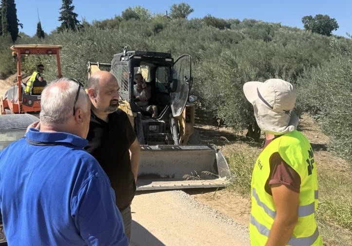 Χρ. Τριαντόπουλος: Ξεκίνησε η αποκατάσταση και αναβάθμιση του δρόμου προς τον ΙΝ Αγ. Αναργύρων στο Αχίλλειο Αλμυρού