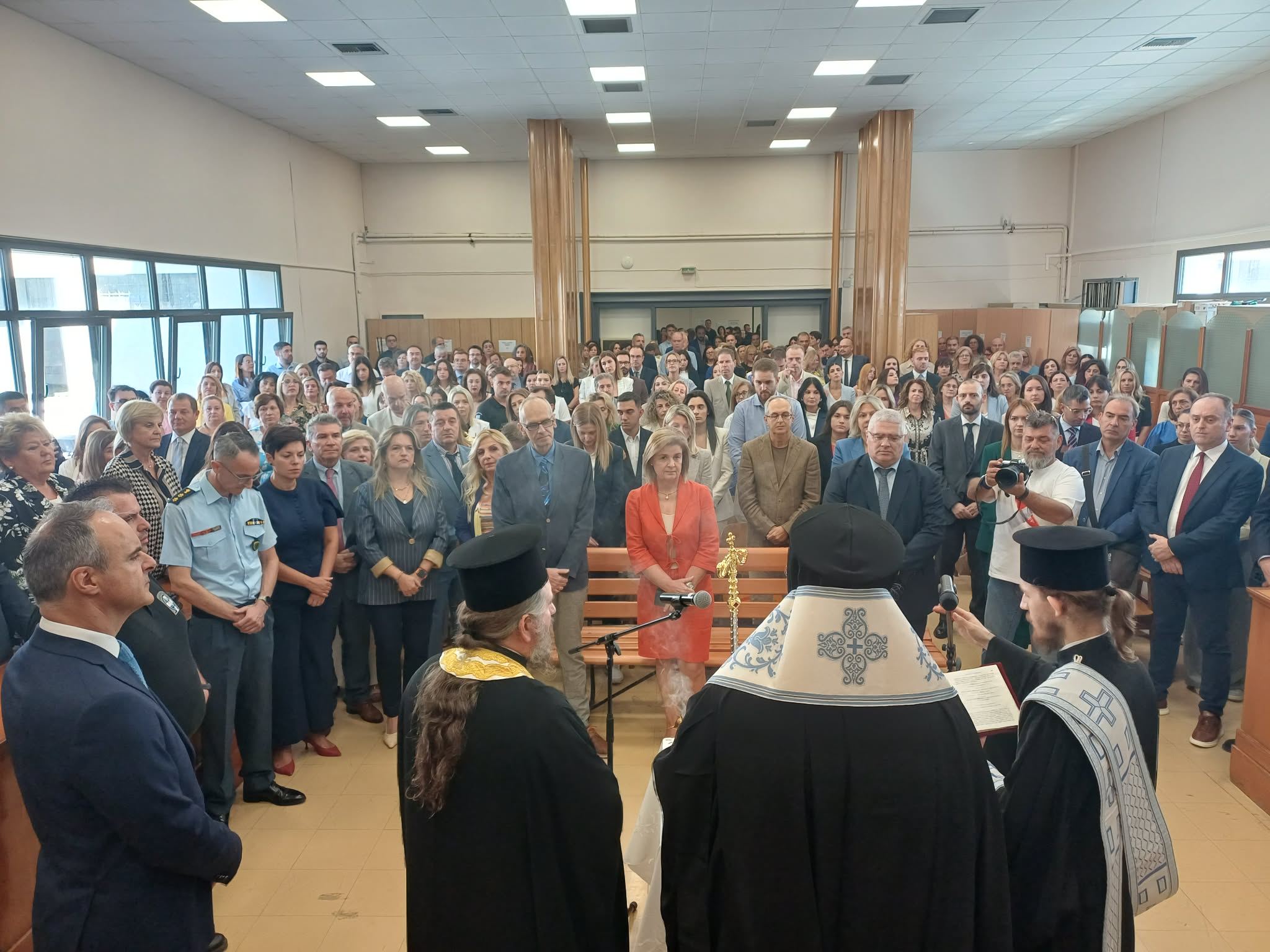 Επίσημη έναρξη του νέου δικαστικού έτους στη Λάρισα με αγιασμό (ΦΩΤΟ+video)