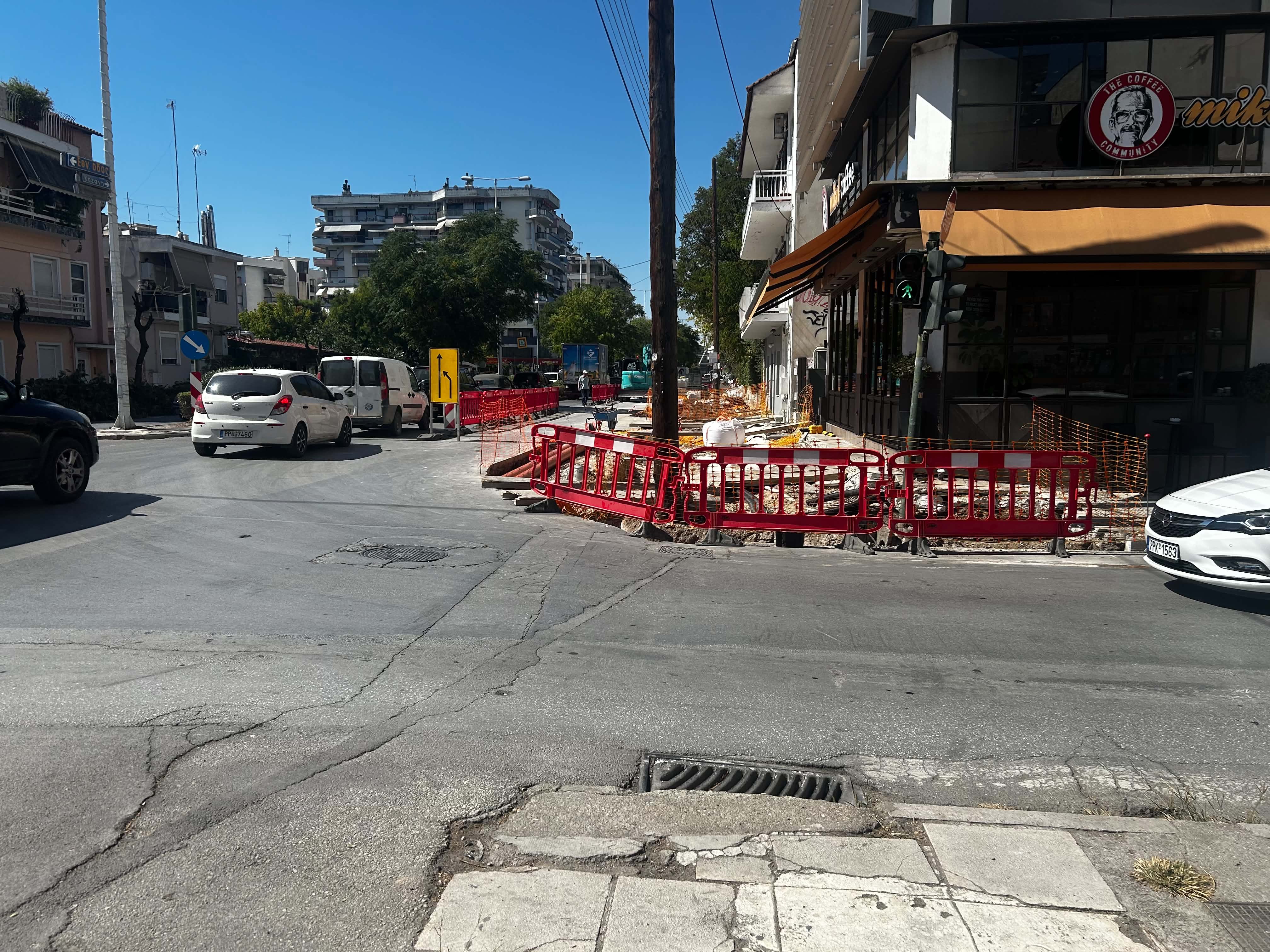Κυκλικός κόμβος Ηρώων Πολυτεχνείου: Έργα με κόστος την ασφάλεια;- καθημερινά τα παράπονα Λαρισαίων- δείτε εικόνες