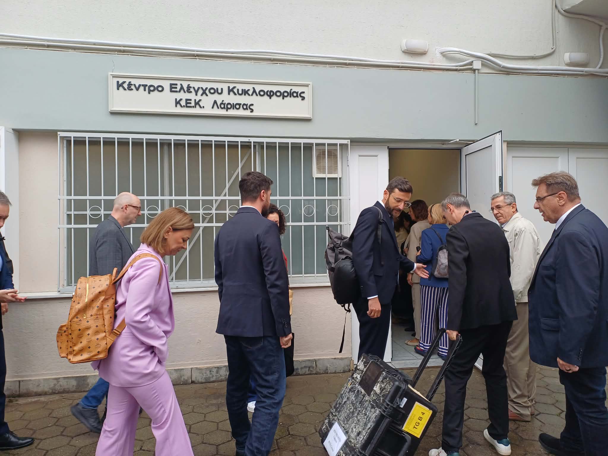 Στο Κέντρο Τηλεδιοίκησης του ΟΣΕ στη Λάρισα η αντιπροσωπεία των ευρωβουλευτών (ΦΩΤΟ)