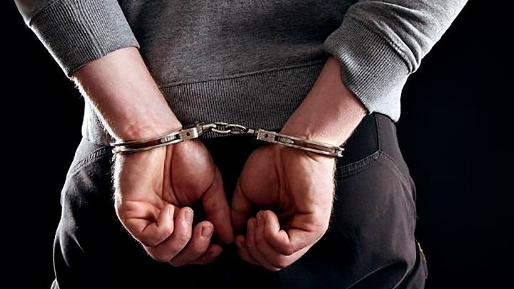 37χρονος μεθυσμένος οδηγός ΙΧ συνελήφθη στον Βόλο μετά από τροχαίο με δικυκλιστή και εγκατάλειψη του τραυματία