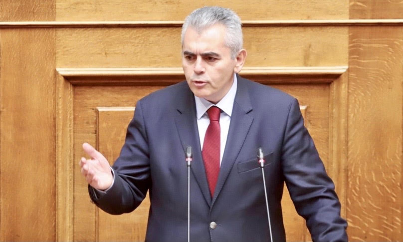 Μάξιμος Χαρακόπουλος σε Μαργαρίτη Σχοινά: Παραμόρφωση και ξερές βέργες φέρνουν σε απόγνωση τους ροδακινοπαραγωγούς