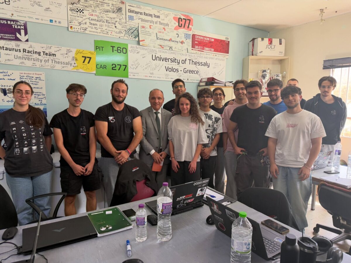Στο εργαστήριο της Centaurus Racing Team ο Δ. Μπόγδανος: Οι φοιτητές του Πανεπ. Θεσσαλίας σχεδιάζουν το μονοθέσιο του 2027