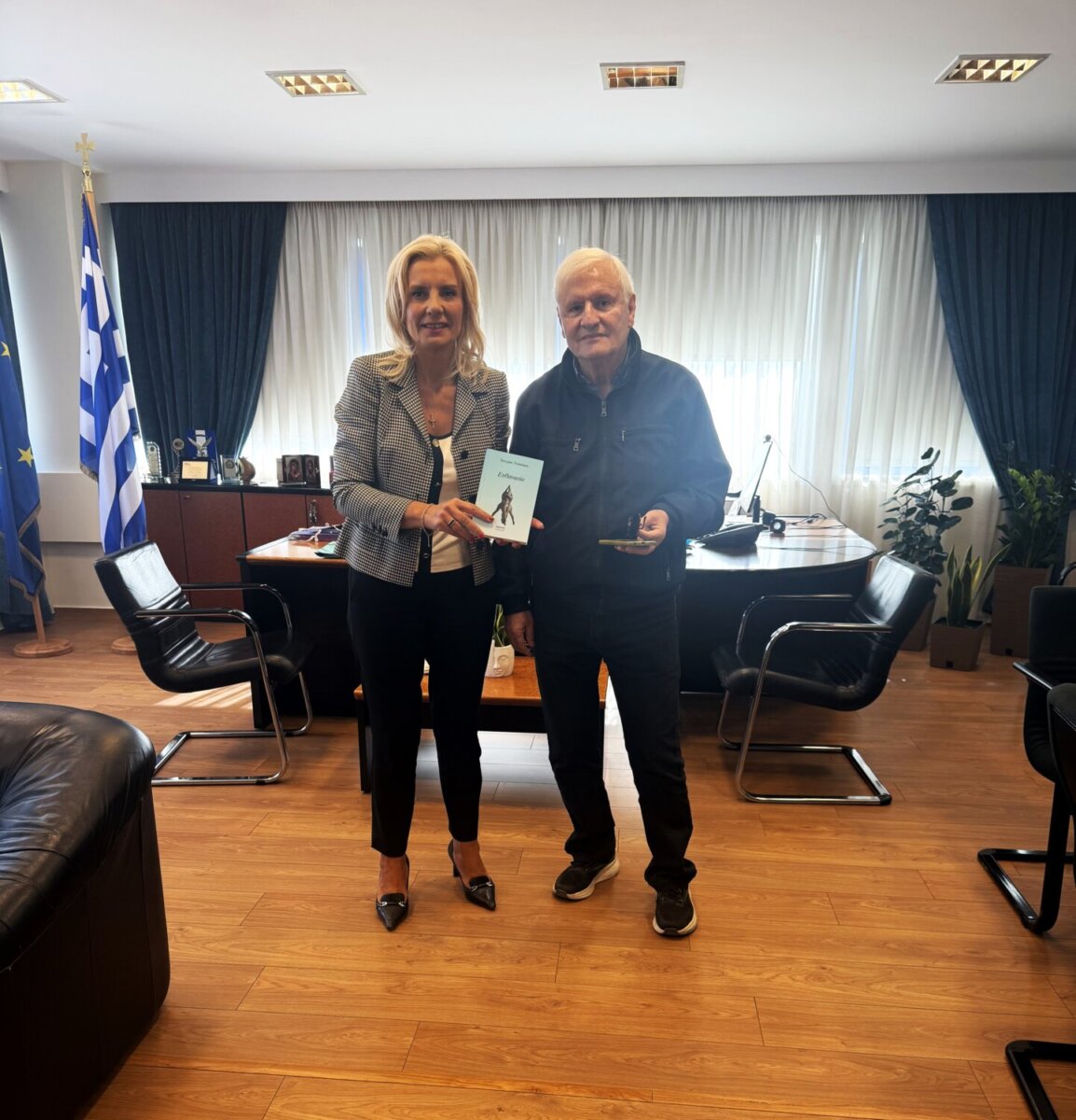 Στη Ρένα Καραλαριώτου ο Έκτορας Νασιώκας για το νέο του μυθιστόρημα «Ευθανασία»