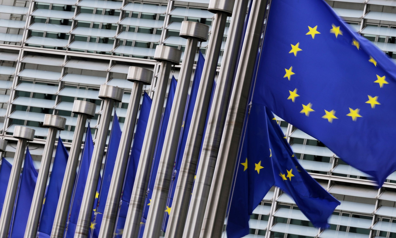 Θετική η Κομισιόν στα αιτήματα Ελλάδας και Ιταλίας για τη ρήτρα διαφυγής στην ενέργεια Θετική η Κομισιόν στα αιτήματα Ελλάδας και Ιταλίας για τη ρήτρα διαφυγής στην ενέργεια