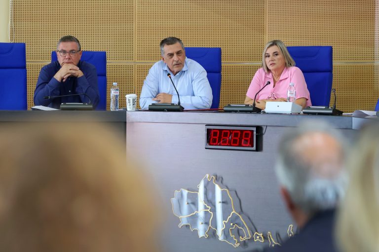 Θεσσαλία: Οι εκκρεμότητες σε οδικούς άξονες, ύδρευση Ανατολικής Καρδίτσας και εργαζομένων στην καθαριότητα στο περιφερειακό