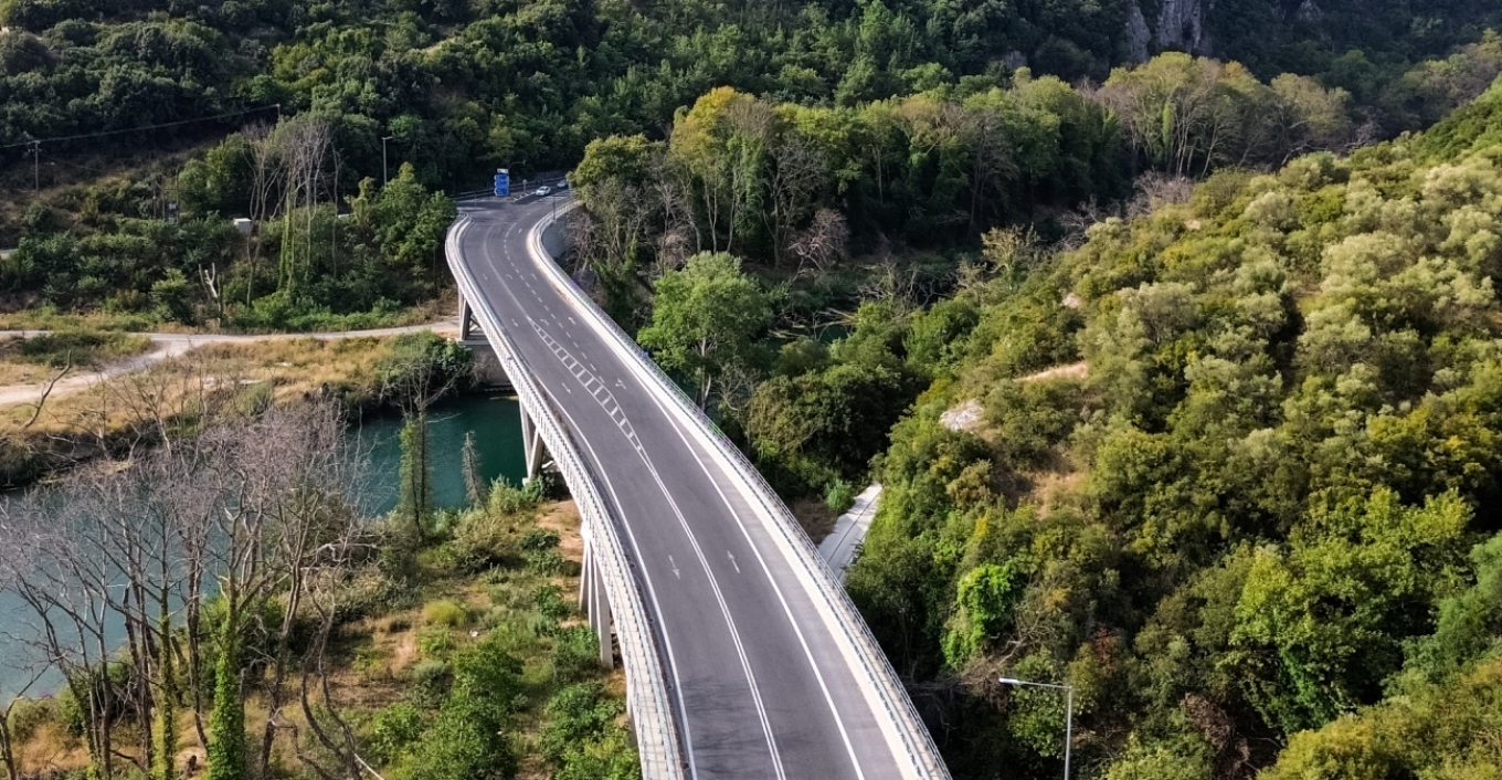 Κλειστή σήμερα και αύριο η κοιλάδα των Τεμπών για τα οχήματα