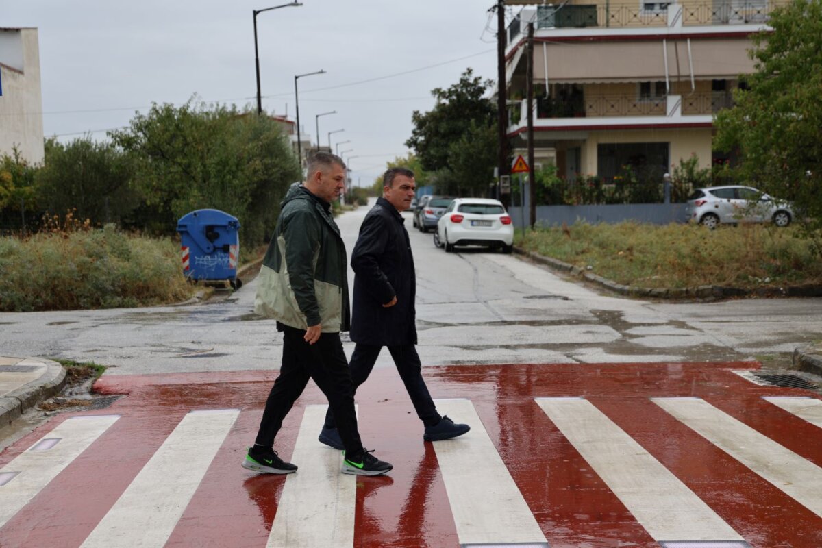 Δήμος Λαρισαίων: Νέα φανάρια και προηγμένες λειτουργίες σε σηματοδότες για τους πεζούς – Σε λειτουργία 23 «έξυπνες» διαβάσεις