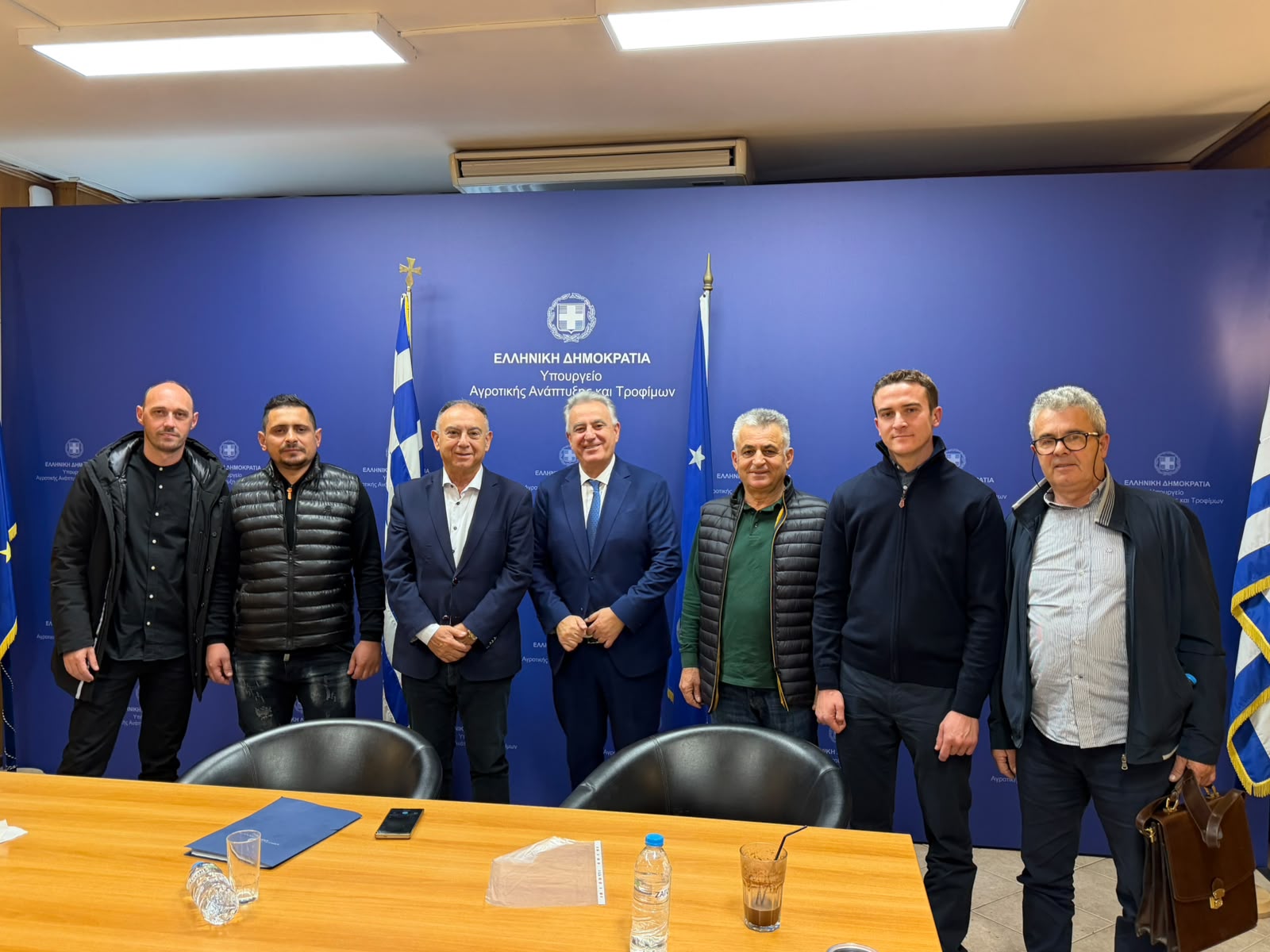 Κέλλας με κτηνοτρόφους στο Υπ. ΑΑΤ:  Συνεχίζουμε στην κατεύθυνση στήριξης της κτηνοτροφίας μας