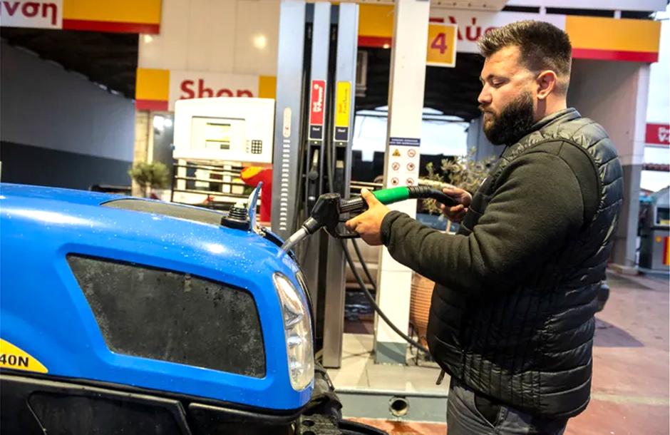 Αγροτικό πετρέλαιο από 1η Νοεμβρίου: Πώς θα αγοράζουν οι αγρότες με έκπτωση στην αντλία