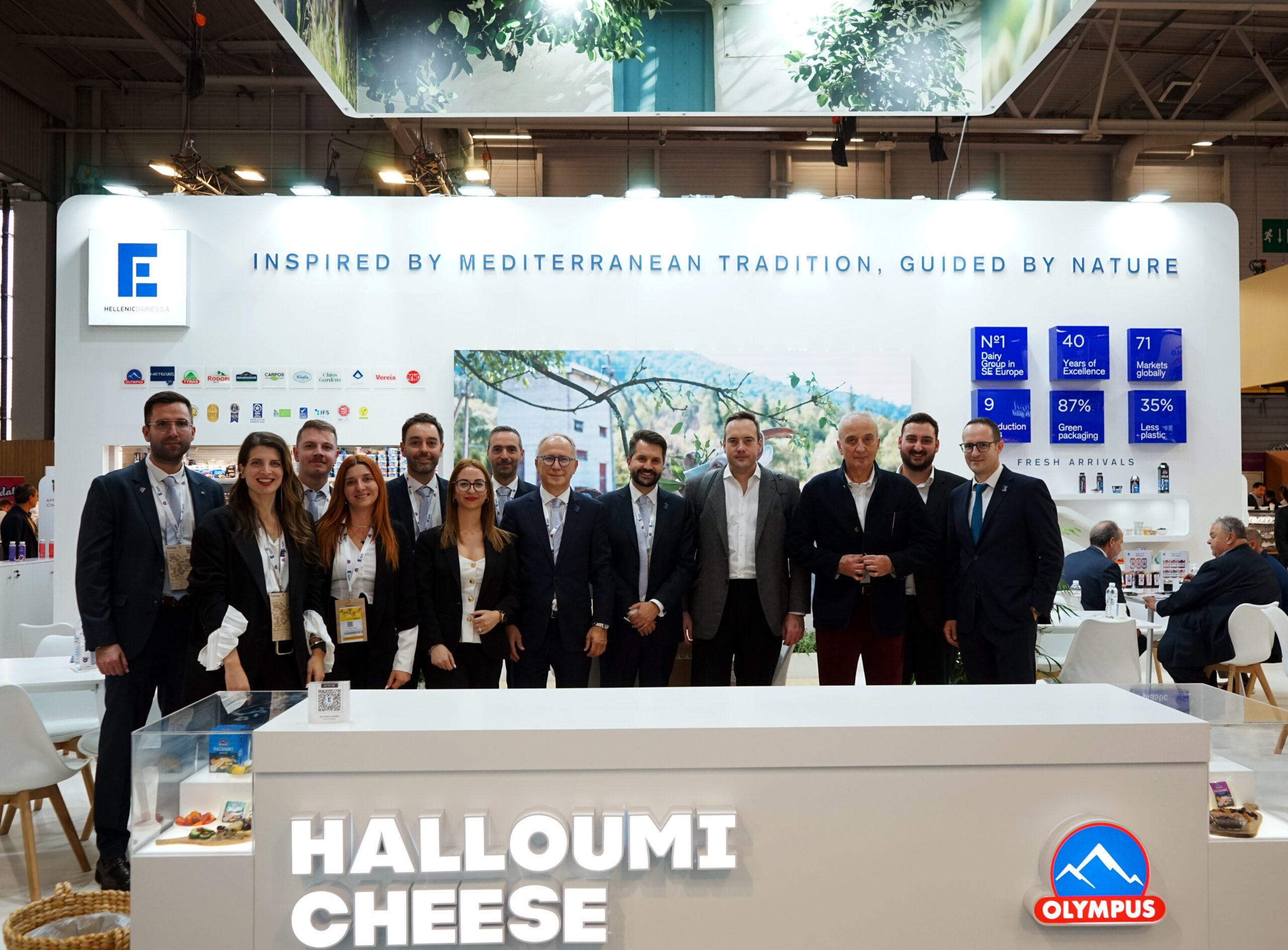 Η ΟΛΥΜΠΟΣ στη SIAL Paris 2026 με τρία περίπτερα – Παρουσίασε το νέο Drinking Greek Yogurt