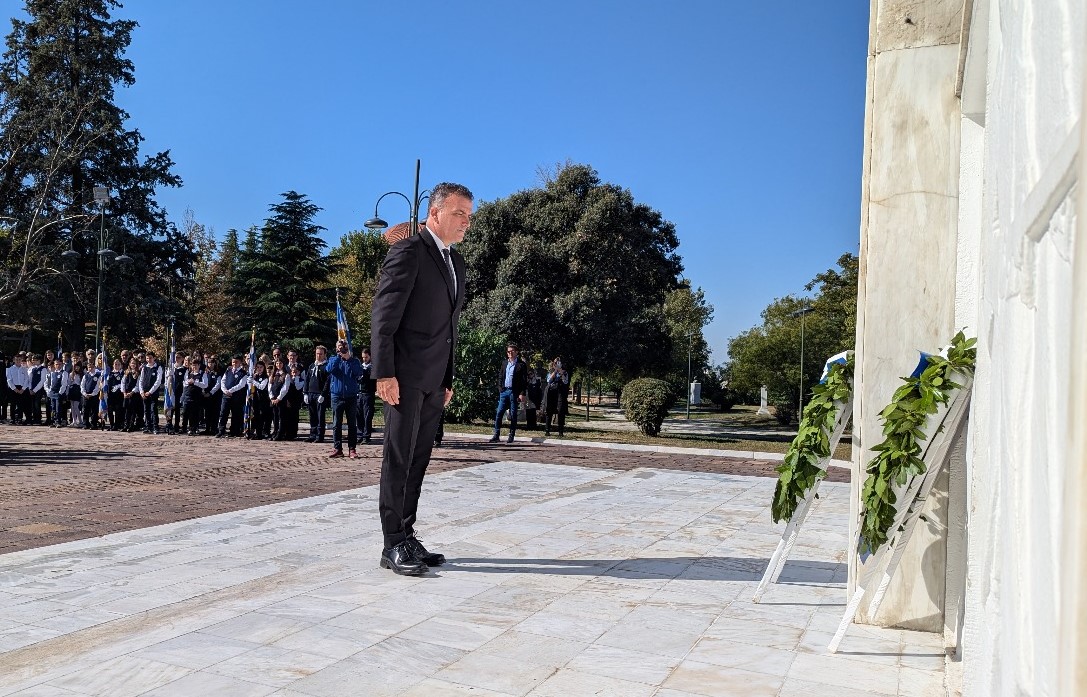 Θ. Μαμάκος: «Η Λάρισα κρατά ζωντανή τη μνήμη και τις αξίες αυτών που αγωνίστηκαν για την ελευθερία της»