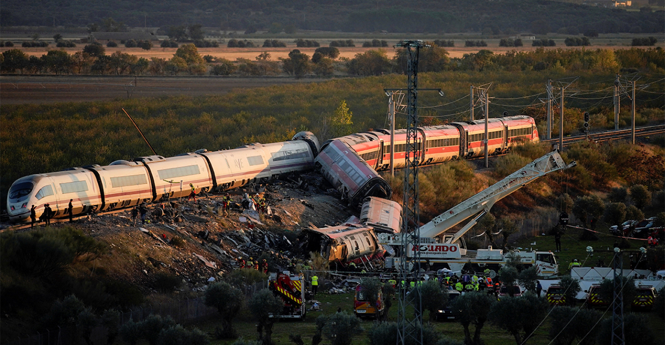 Θρήνος και οργή στην Ισπανία για τη σιδηροδρομική τραγωδία με 68 νεκρούς: Η μοιραία εντολή και τα 5 λεπτά πριν τη σύγκρουση