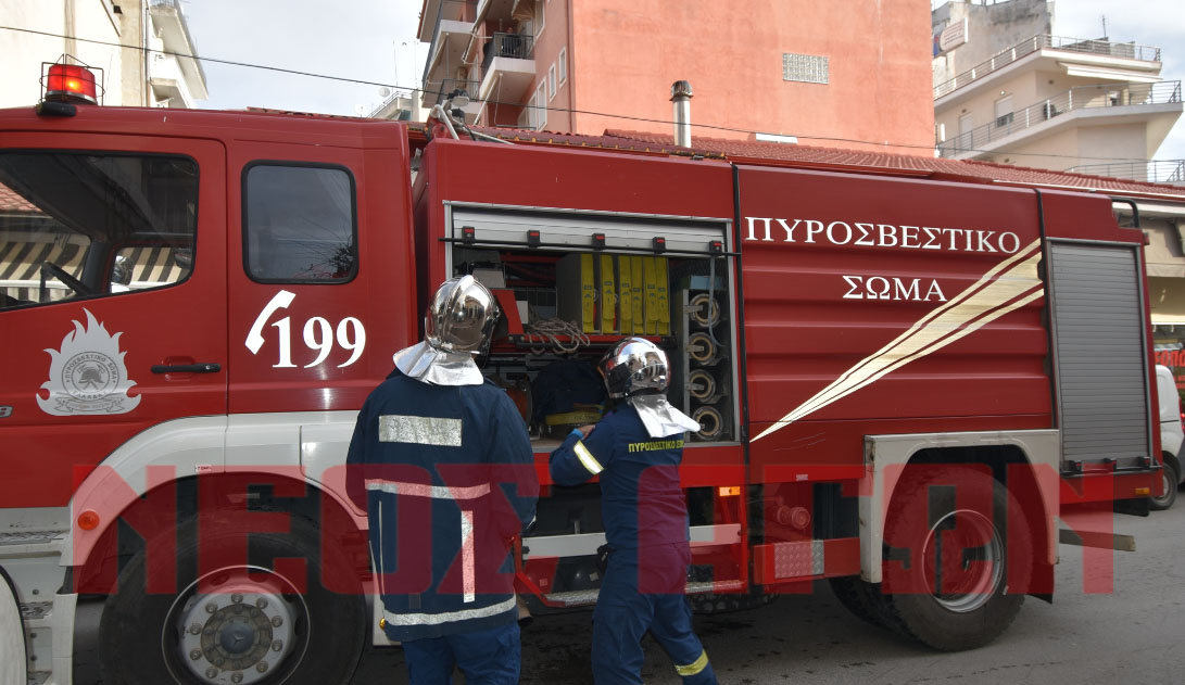 Φωτιά σε κεντρικό κατάστημα εστίασης στην Καρδίτσα - επενέβη η Πυροσβεστική (Φωτο - Βίντεο)