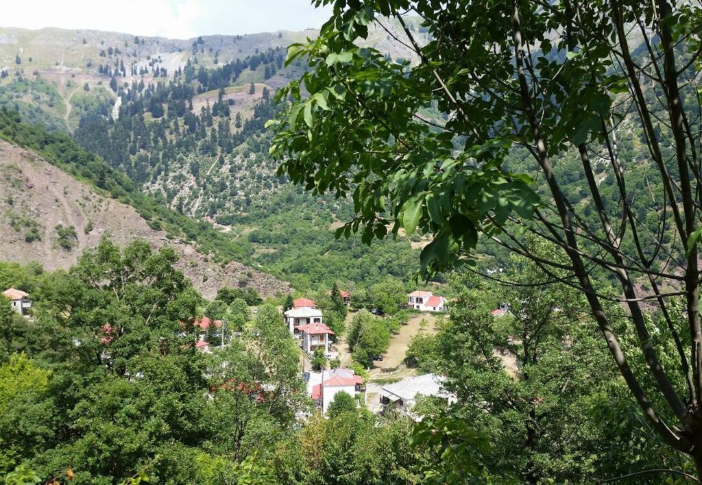 Άνοιξη στο Λεοντίτο: Πρωτεύουσα των Αγράφων και του Kαραϊσκάκη