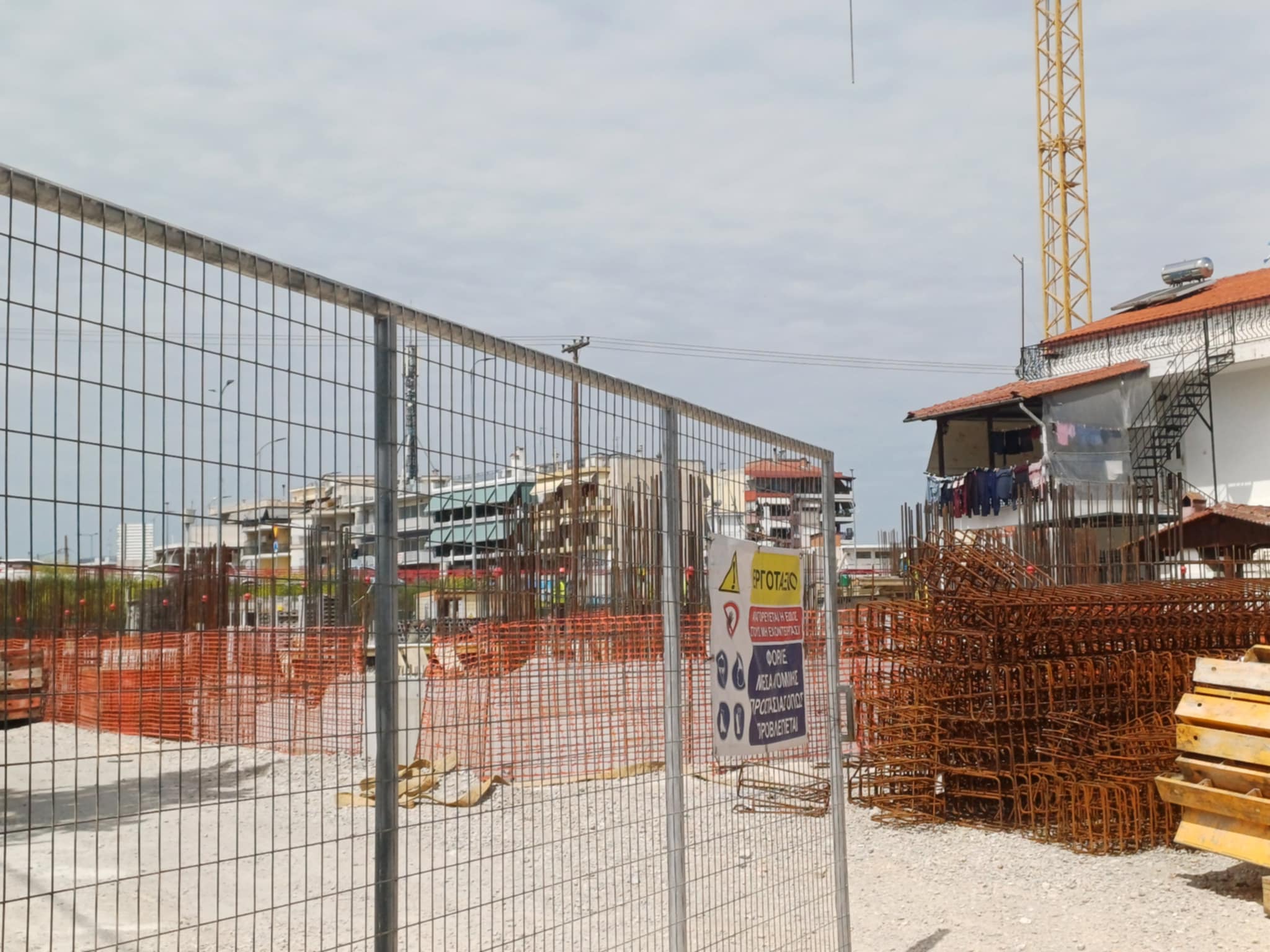 Κινητοποίηση για τραυματισμό εργαζόμενου σε εργοτάξιο κοντά στον Αγιο Γεώργιο στη Λάρισα (ΦΩΤΟ)