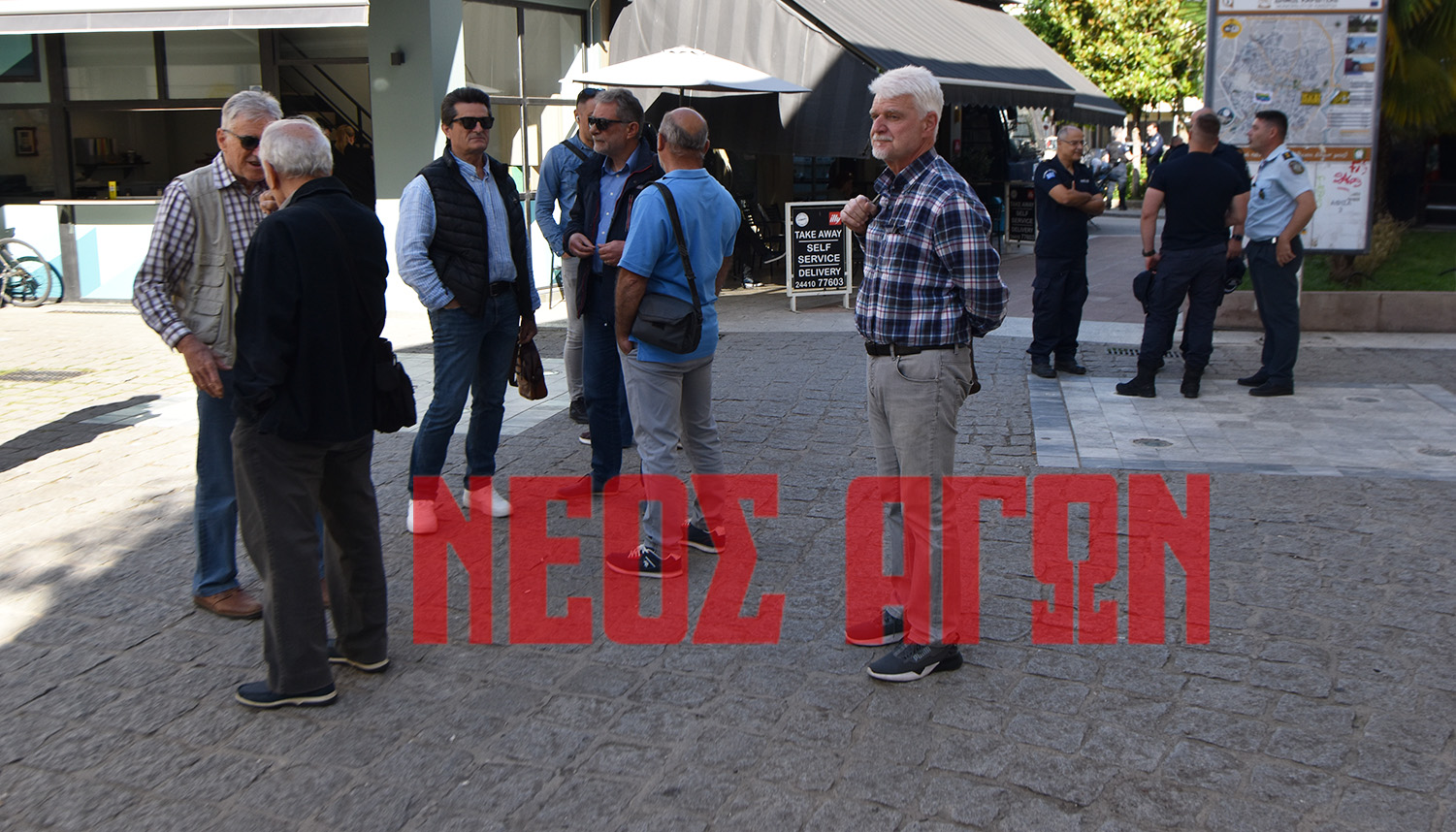 Την πόρτα του Δικαστικού Μεγάρου Καρδίτσας περνούν 17 διαδηλωτές για την υπεράσπιση των Αγράφων