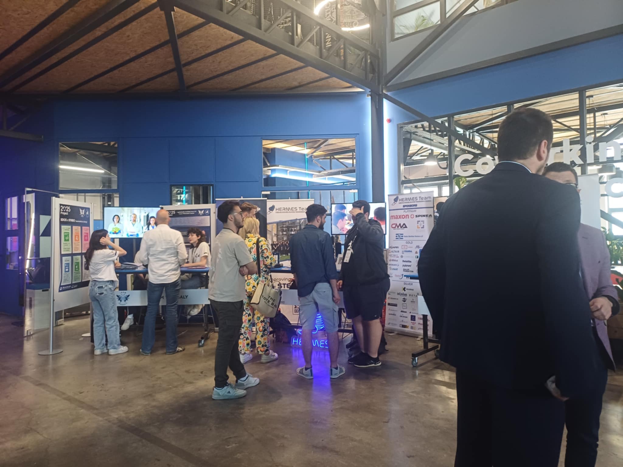 Η καρδιά της τεχνολογίας χτυπά στη Θεσσαλία!-ξεκίνησε παρουσία Παπστεργίου το  Thessaly Tech Hub Forum. (ΦΩΤΟ)
