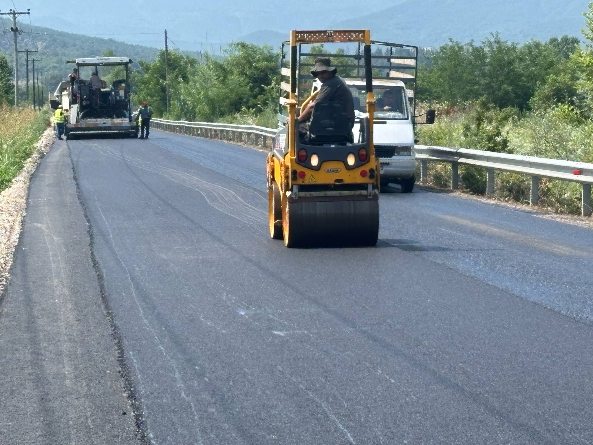 Σε εξέλιξη οι εργασίες αποκατάστασης στο Επαρχιακό Οδικό Δίκτυο Καρδίτσας