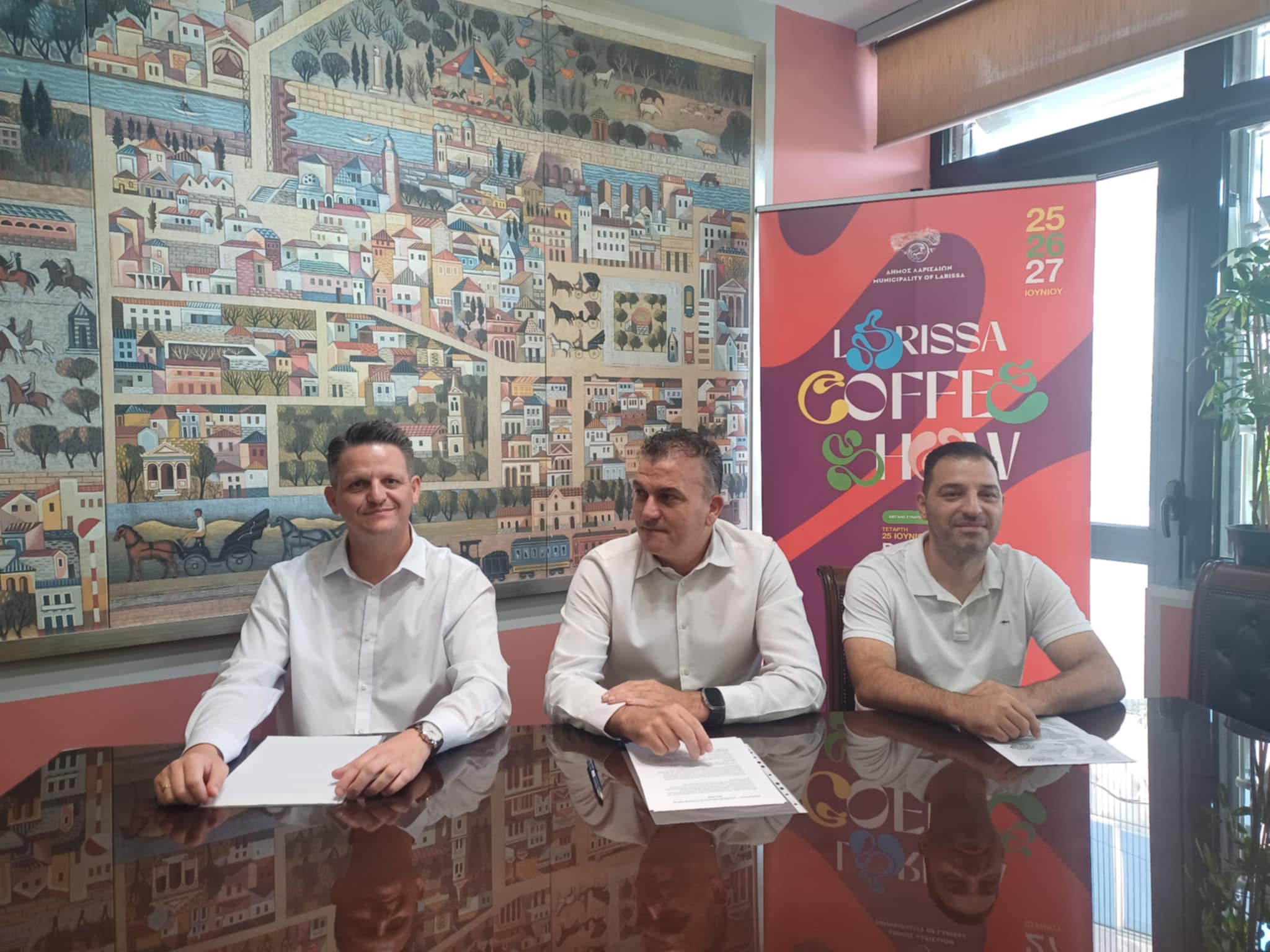Με Σάκη Ρουβά επιστρέφει το  Larissa Coffee Show