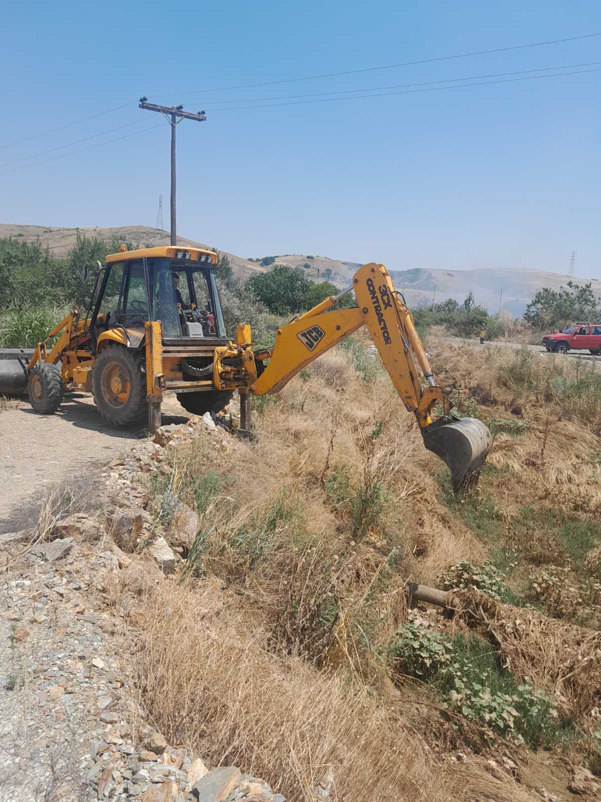 Φωτιά στην Συκεώνα, επενέβη η Πυροσβεστική και ο Δήμος Παλαμά