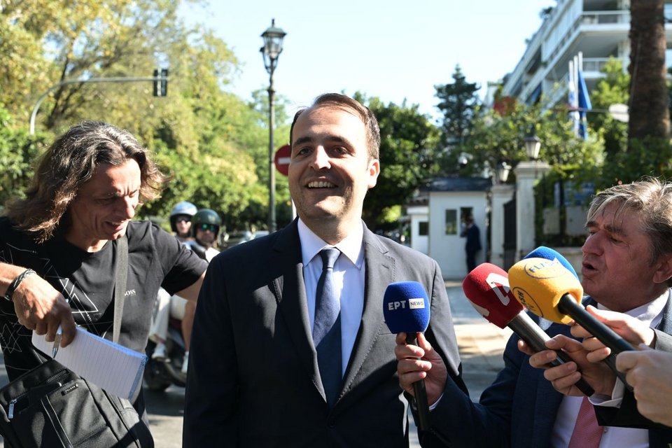 Φωτό: Ορκίστηκαν ο Πλεύρης και οι 3 νέοι υφυπουργοί της κυβέρνησης στο Προεδρικό -Στις 12 η συνεδρίαση του υπουργικού