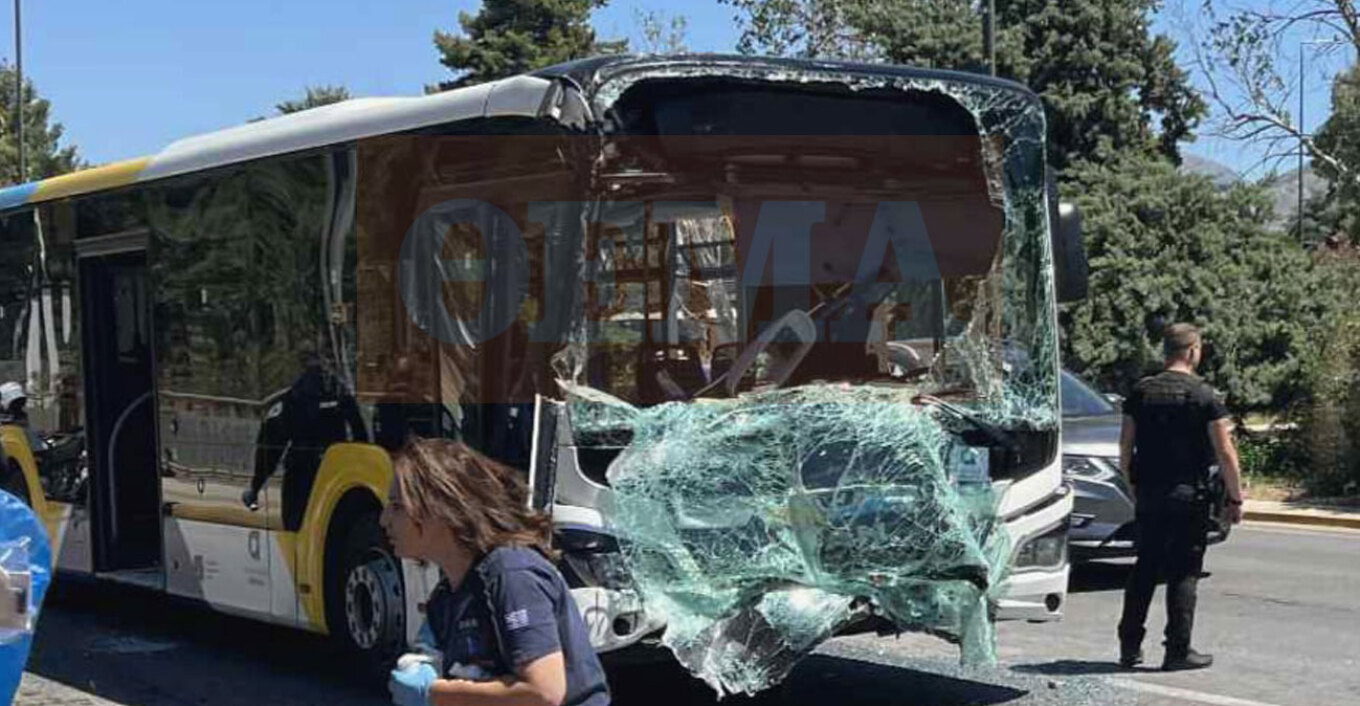 Σύγκρουση λεωφορείων στην παραλιακή στη Βούλα: Στους 32 οι τραυματίες - Οι τρεις σοβαρά