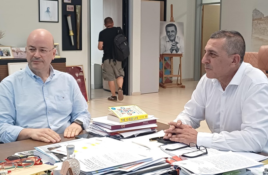Νέος πρόεδρος του Τμήματος Ιατρικής του Πανεπιστημίου Θεσσαλίας είναι από χθες ο καθηγητής Ανατομίας Άρης Ζιμπής