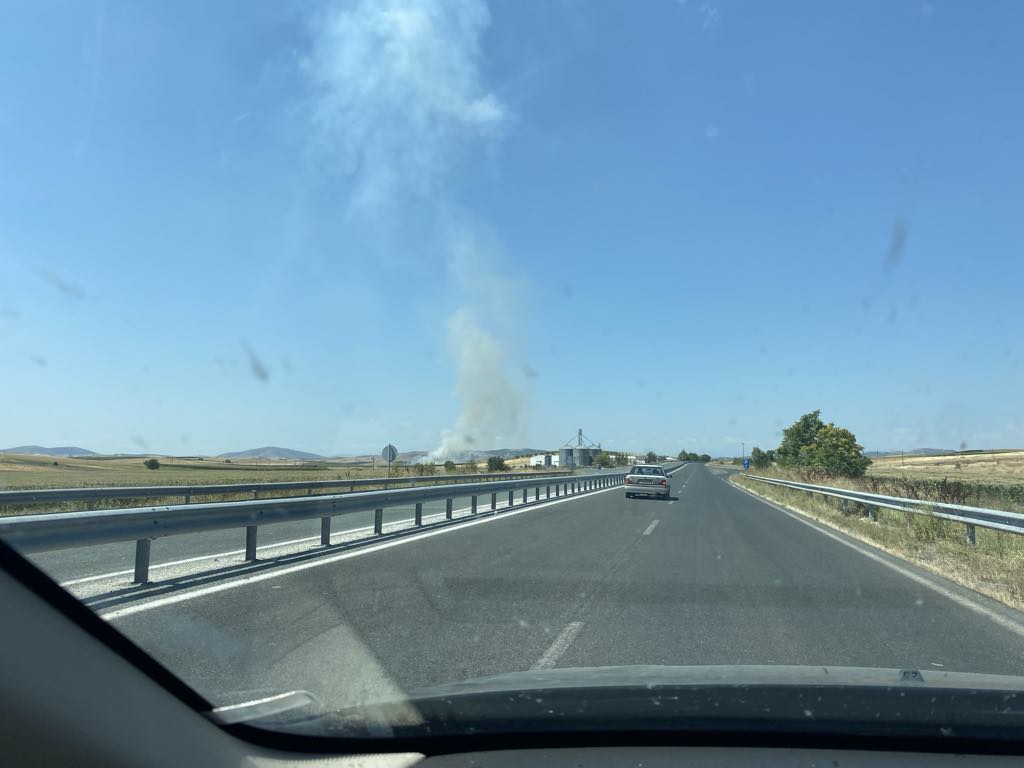 Συναγερμός για φωτιά σε Φ-Β πάρκο στον Κρανώνα- -άμεση κινητοποίηση Πυροσβεστικής και περιφέρειας (ΦΩΤΟ)