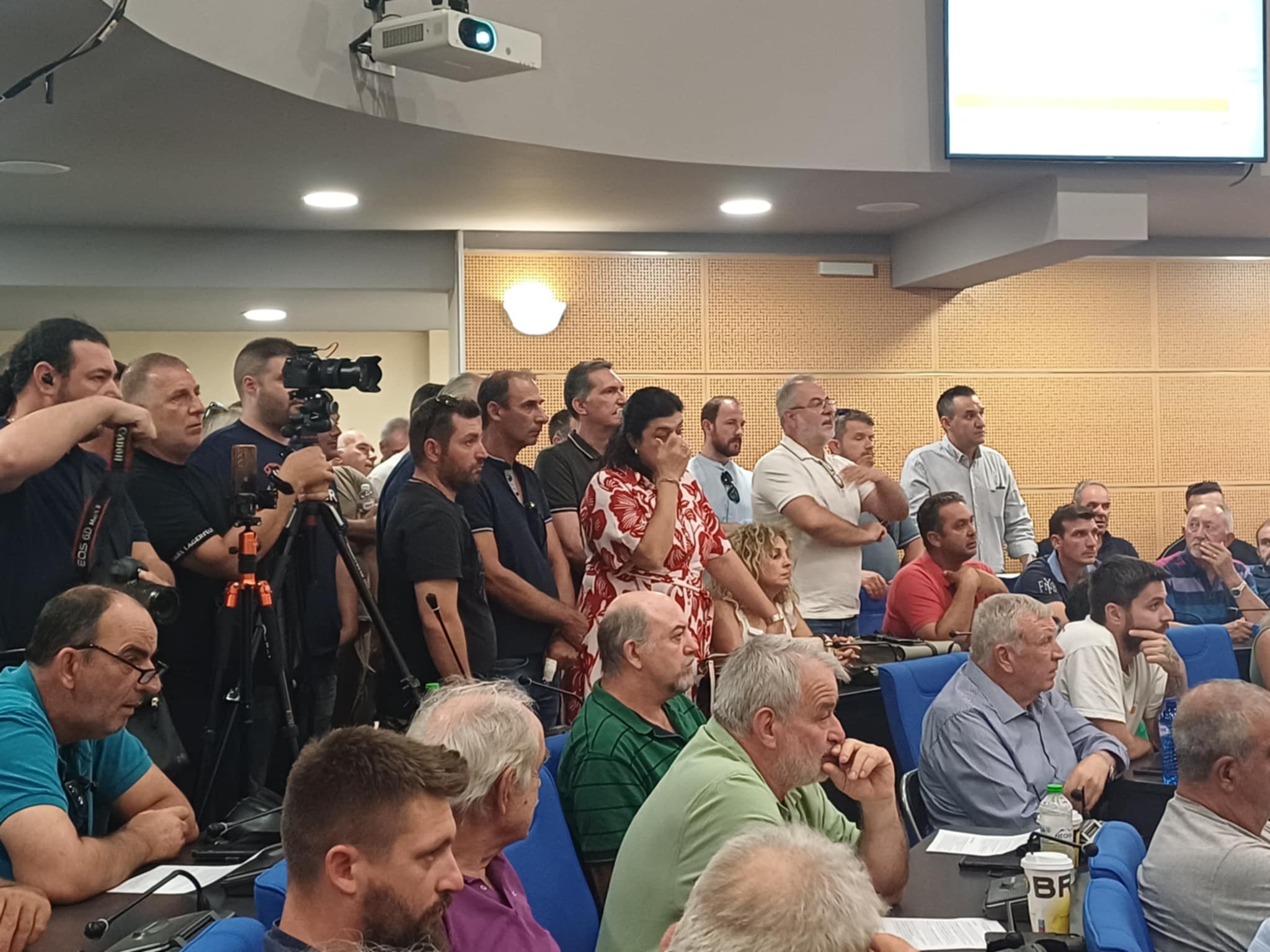 Σε εξέλιξη η κρισιμη σύσκεψη για την ευλογιά-35.000 πρόβατα έχουν θανατωθεί σε ότη Θεσσαλία- κτηνοτρόφοι: Τελείωσαμε! (ΦΩΤΟ)