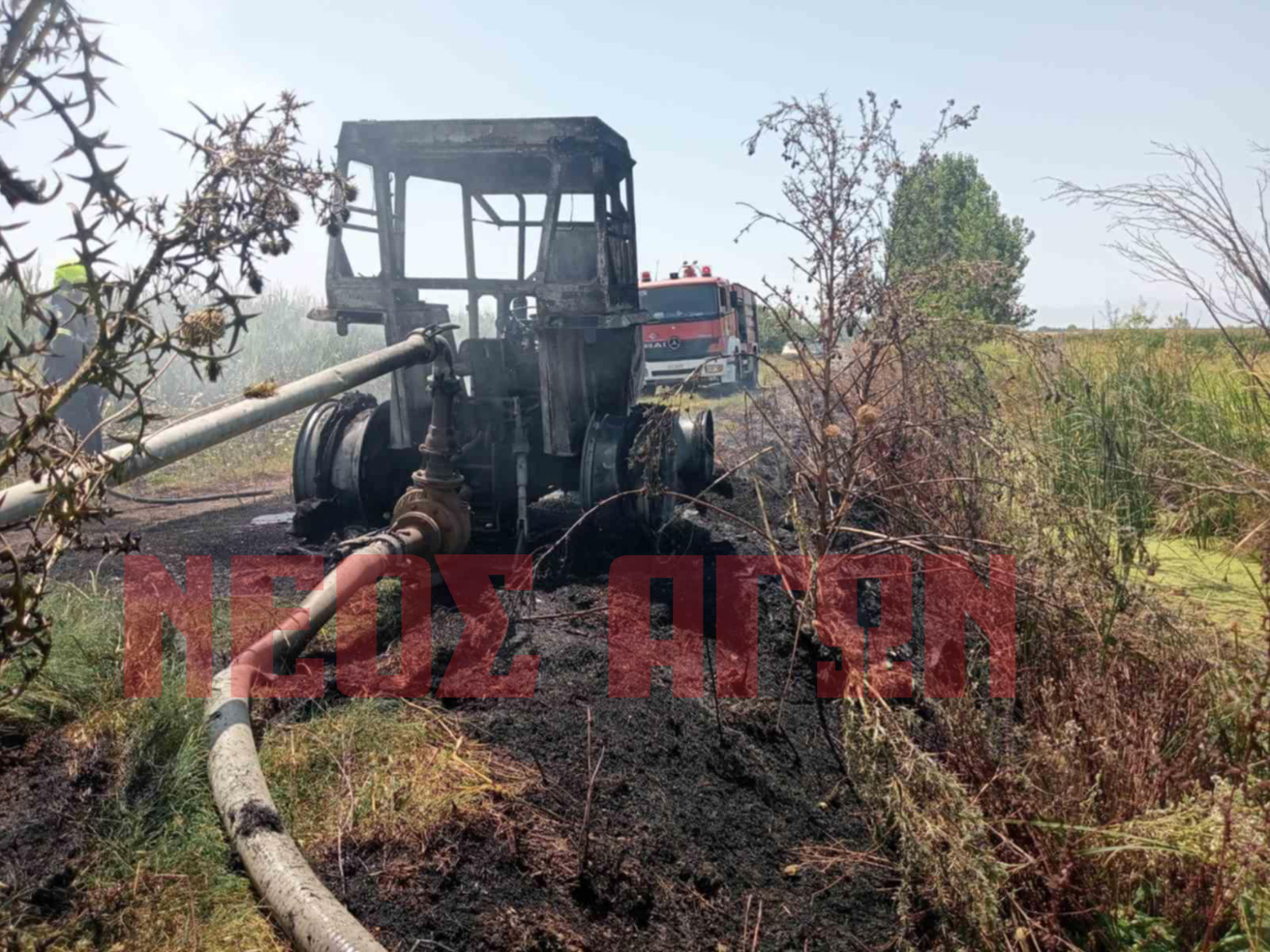 Κάηκε τρακτέρ στο Μακρυχώρι Καρδίτσας (ΦΩΤΟ)