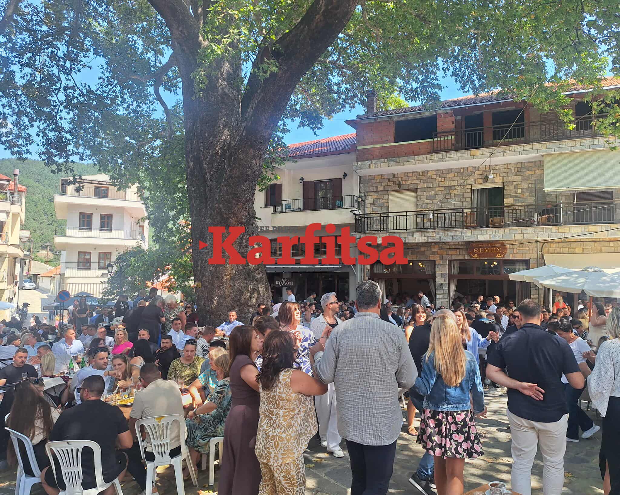 Βούλιαξε» το Λιβάδι Ελασσόνας για τον Δεκαπενταύγουστο - Μεγάλο γλέντι κάτω από τον αιωνόβιο πλάτανο (ΦΩΤΟ+video)