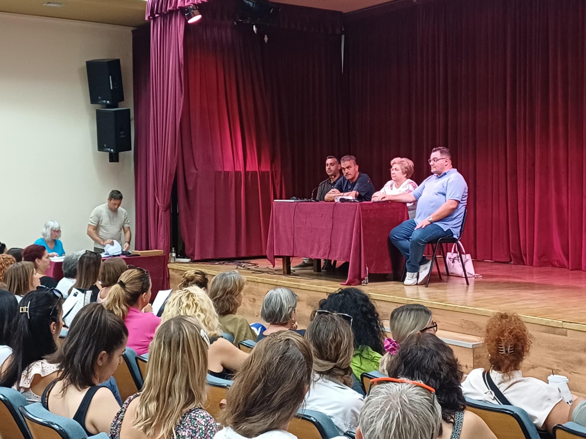 Ανανέωση συμβάσεων 168 εργαζόμενων στους παιδικούς σταθμούς του Δ. Λαρισαίων (ΦΩΤΟ)