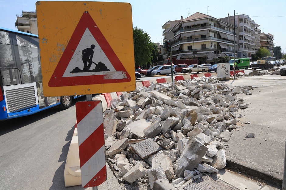 Δήμος Λαρισαίων: Σε εξέλιξη οι εργασίες για τον κυκλικό κόμβο σε Παναγούλη-Ηρ.Πολυτεχνείου-Φαρσάλων