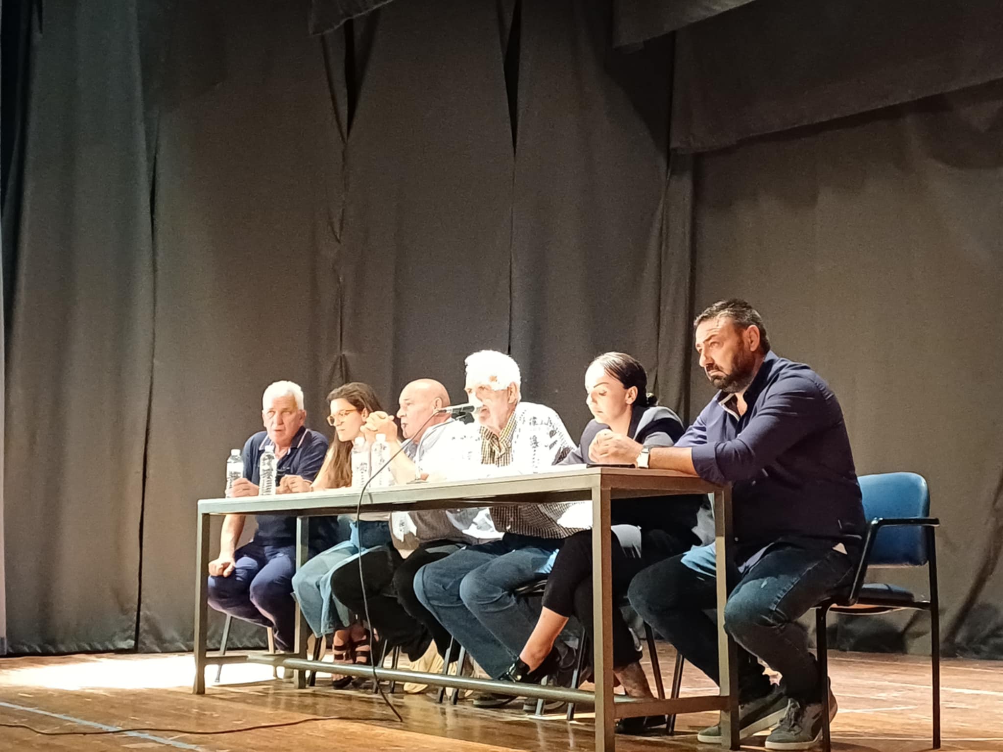 Αγωνιούν για το μέλλον τους οι κτηνοτρόφοι λόγω ευλογιάς-σύσκεψη σήμερα στον Τύρναβο (ΦΩΤΟ+video)