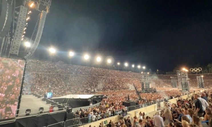 Ιστορική βραδιά για την Άννα Βίσση: «Βούλιαξε» ξανά το Καλλιμάρμαρο – Βίντεο